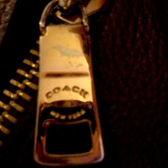 (EUC) Coach Cary Shoulder Bag/Wine Colored Leather - Picture 9 of 11